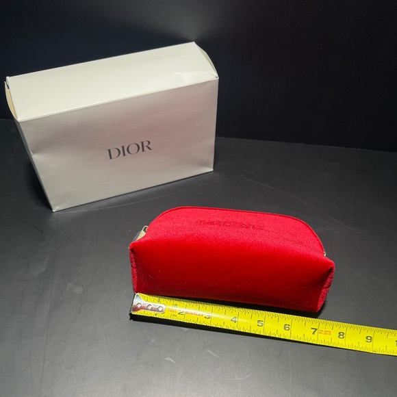 Red Velvet Dior Make up bag with Box NIB - Picture 6 of 7